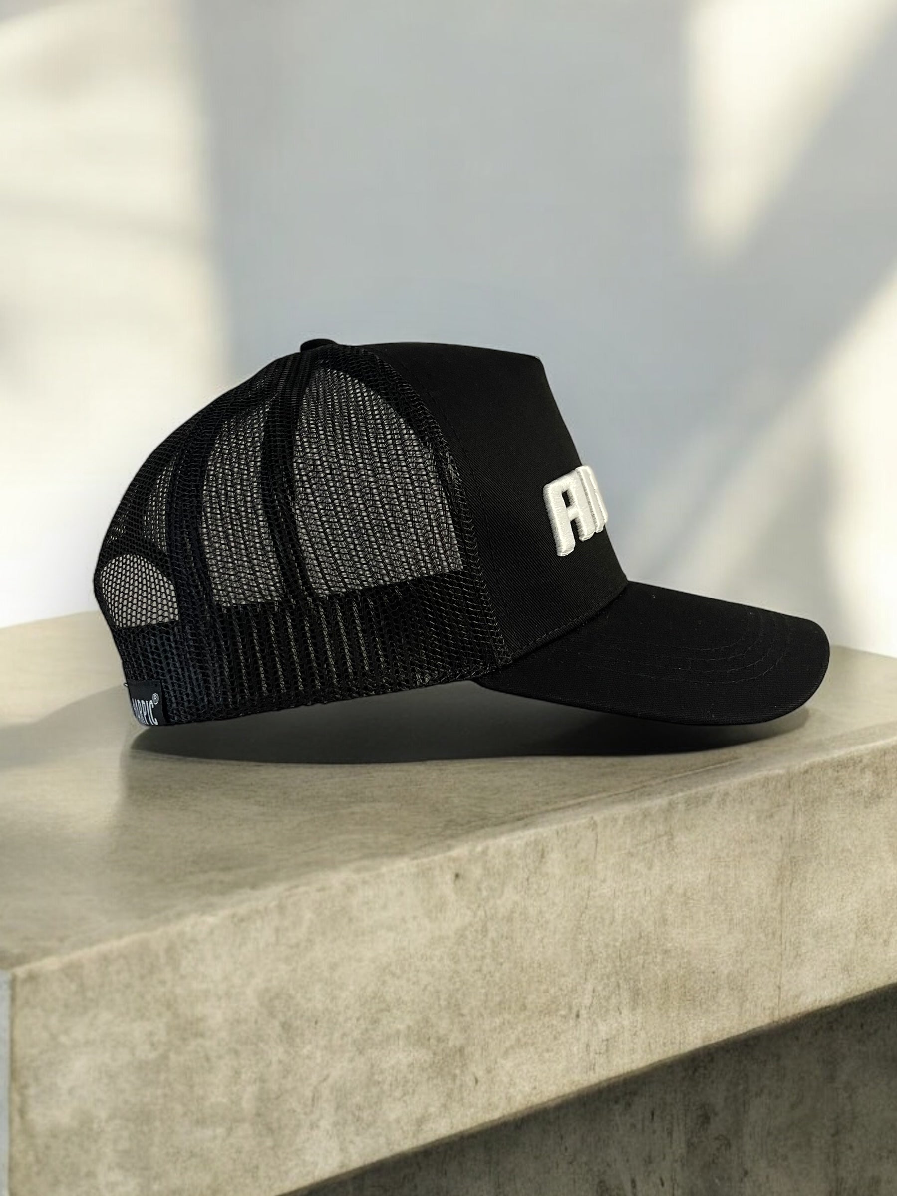 Gorra Trucker | NEGRO/BLANCO